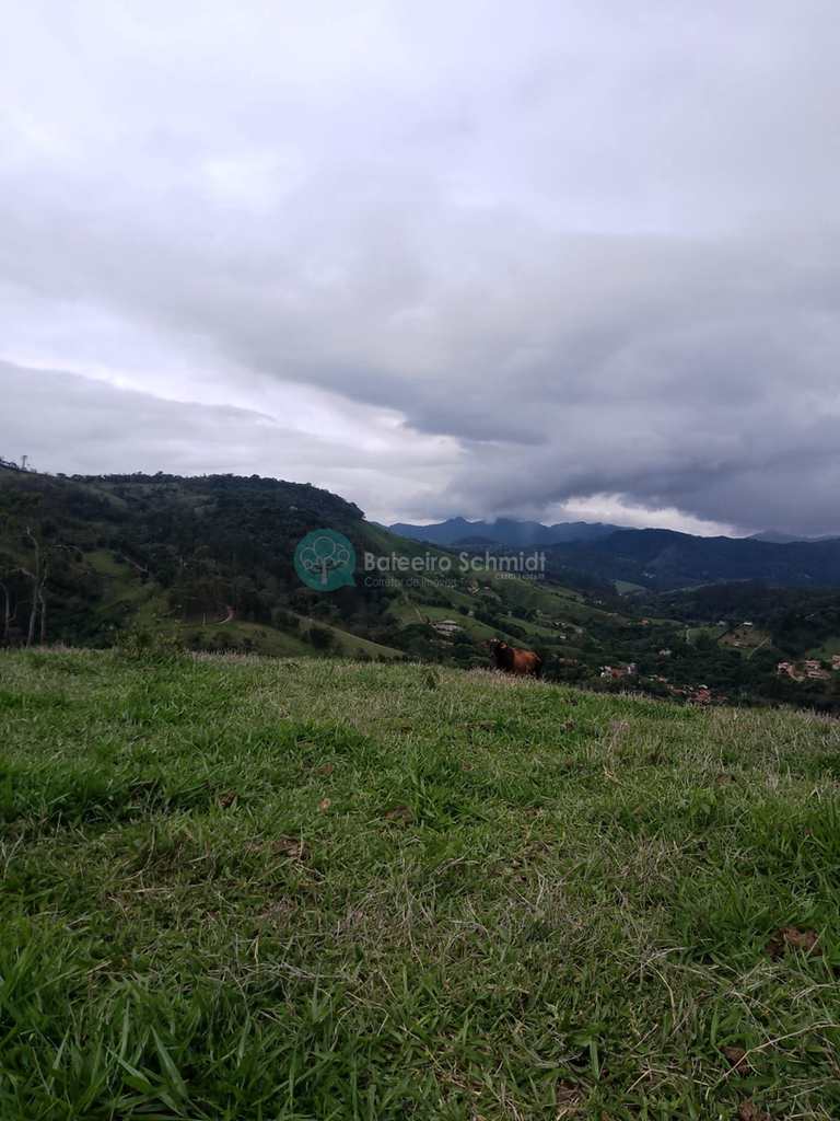Sítio em Santo Antônio do Pinhal, no bairro Rural