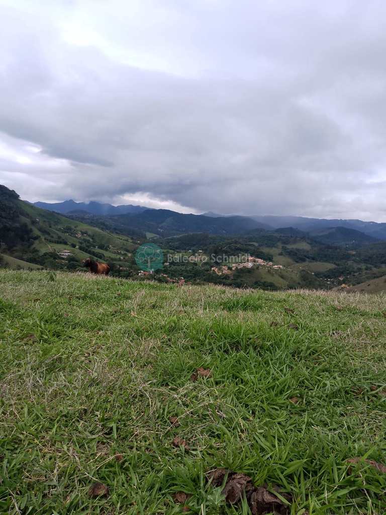 Sítio em Santo Antônio do Pinhal, no bairro Rural