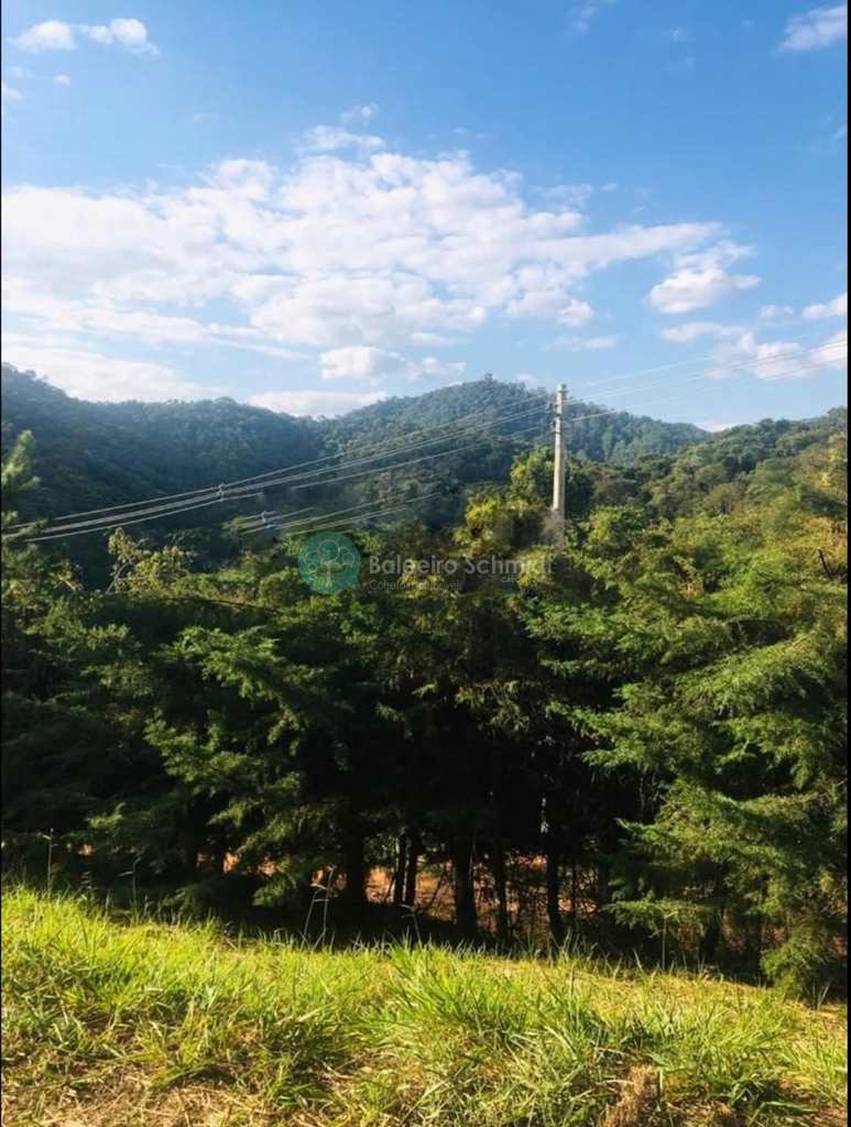 Terreno em Santo Antônio do Pinhal, no bairro Proximo Ao Centro