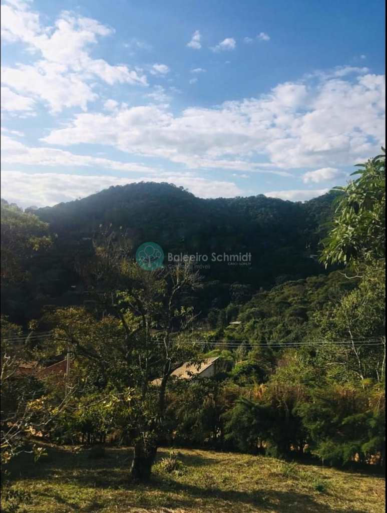 Terreno em Santo Antônio do Pinhal, no bairro Proximo Ao Centro