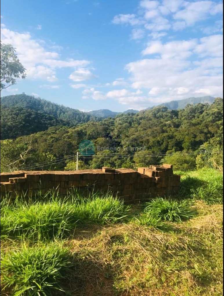 Terreno em Santo Antônio do Pinhal, no bairro Proximo Ao Centro