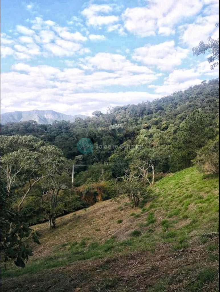 Terreno em Santo Antônio do Pinhal, no bairro Proximo Ao Centro