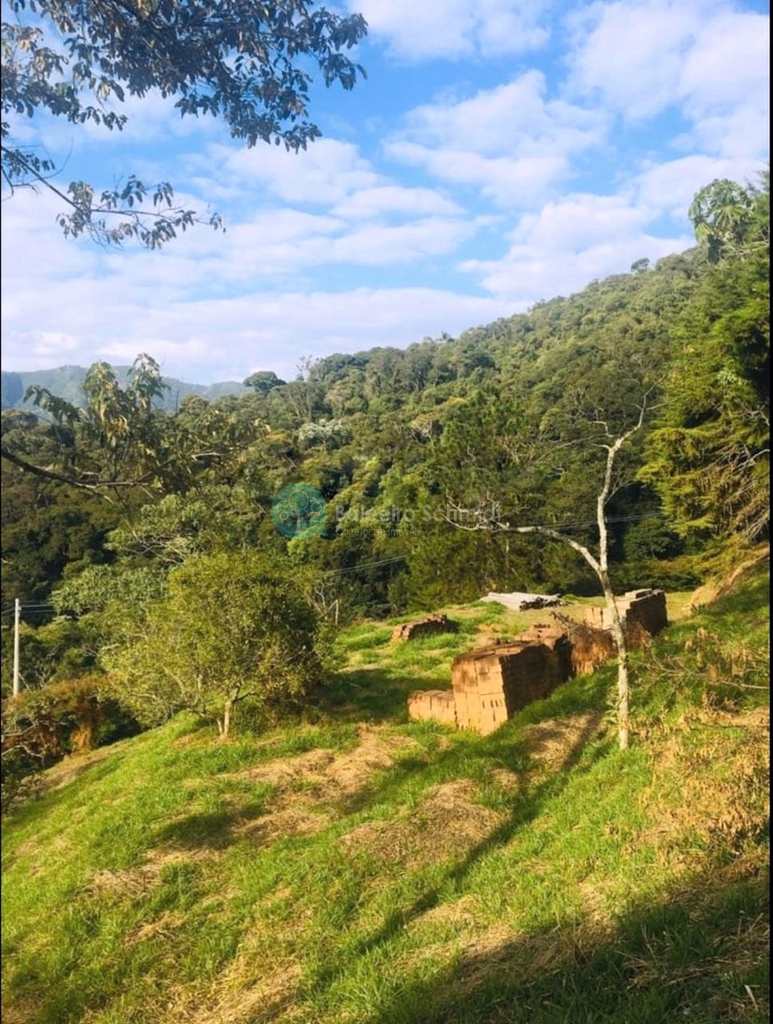 Terreno em Santo Antônio do Pinhal, no bairro Proximo Ao Centro