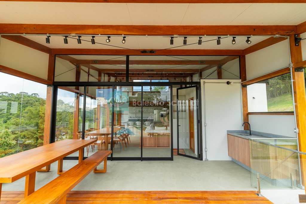 Casa de Condomínio em Santo Antônio do Pinhal, no bairro Condominio Country Club