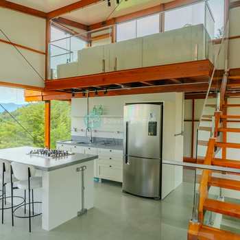 Casa de Condomínio em Santo Antônio do Pinhal, bairro Fazenda Velha