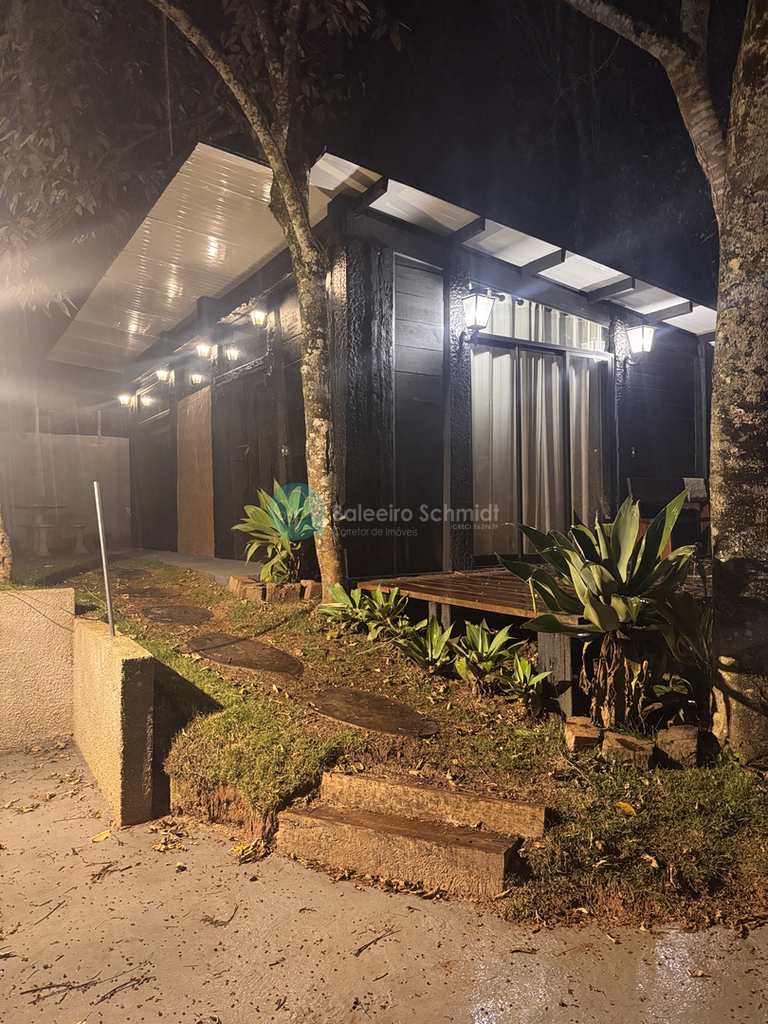 Casa em Santo Antônio do Pinhal, no bairro Centro