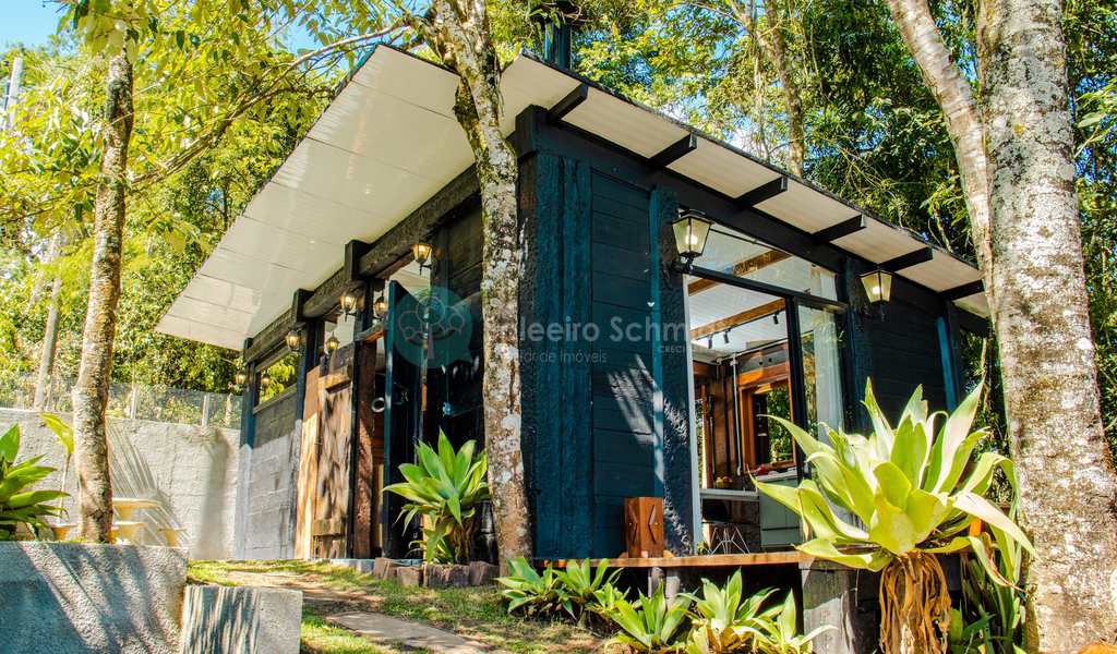 Casa em Santo Antônio do Pinhal, bairro Centro