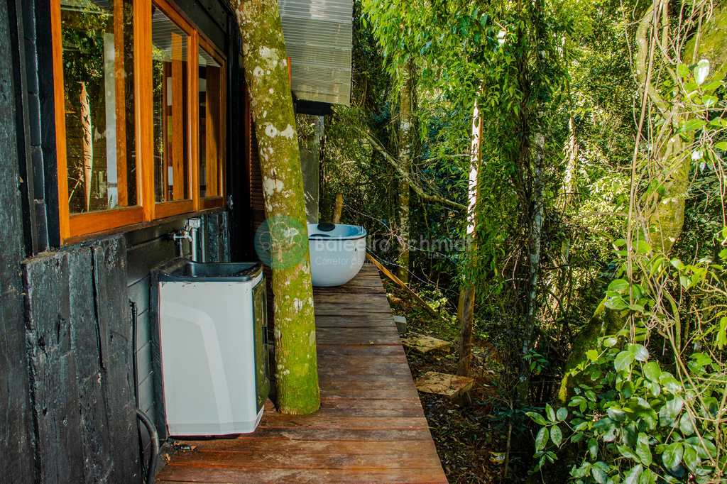 Casa em Santo Antônio do Pinhal, no bairro Centro