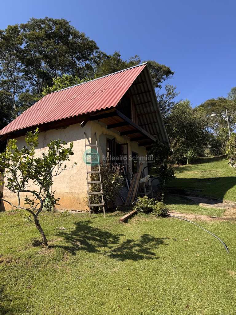 Sítio em Santo Antônio do Pinhal, no bairro Proximo Ao Centro