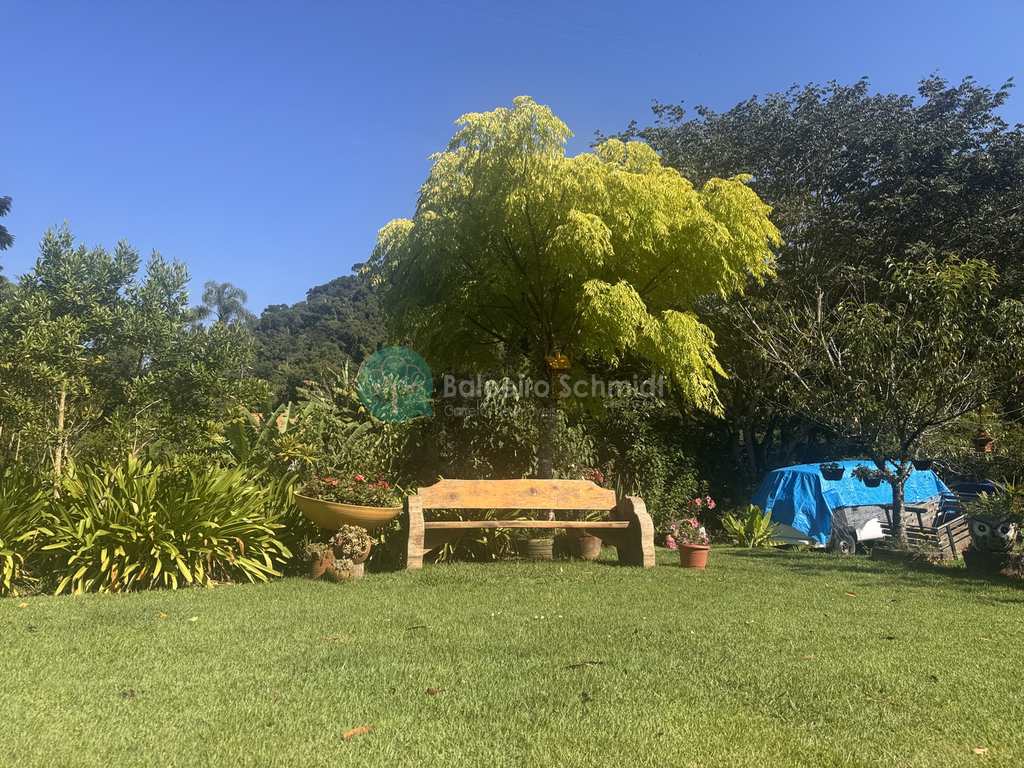 Sítio em Santo Antônio do Pinhal, no bairro Proximo Ao Centro