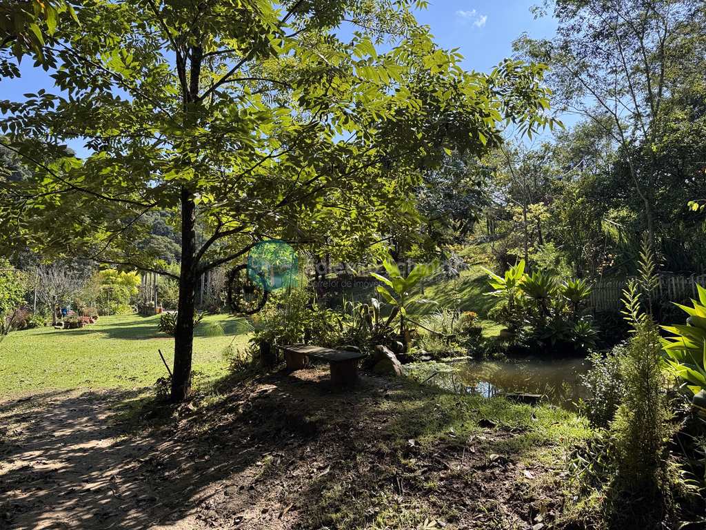 Sítio em Santo Antônio do Pinhal, no bairro Proximo Ao Centro