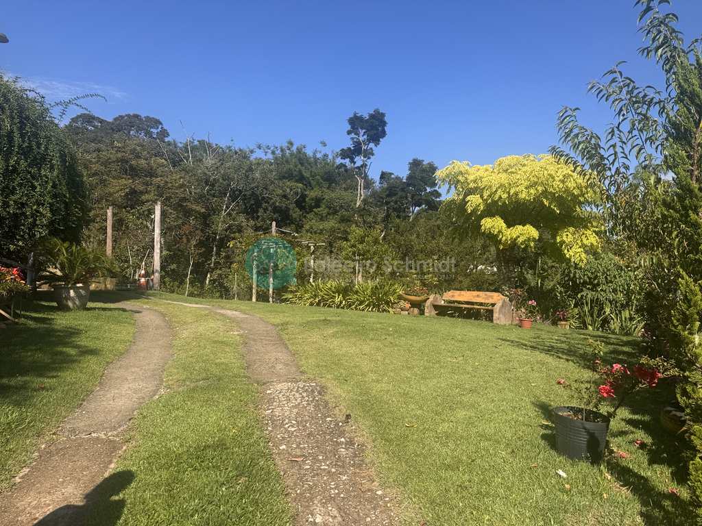 Sítio em Santo Antônio do Pinhal, no bairro Proximo Ao Centro
