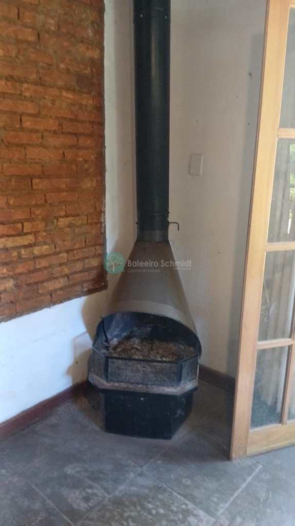 Casa em Santo Antônio do Pinhal, no bairro 10 Km do Centro