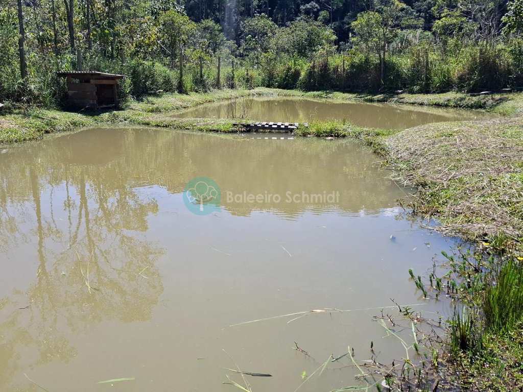 Casa em Santo Antônio do Pinhal, no bairro 10 Km do Centro