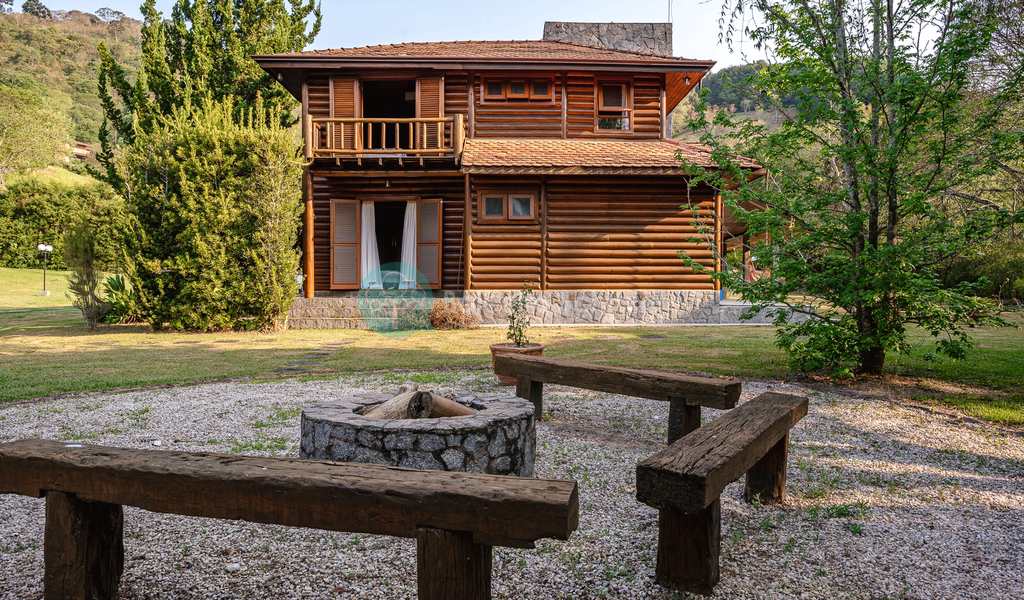 Casa de Condomínio em Santo Antônio do Pinhal, bairro Condominio Country Club