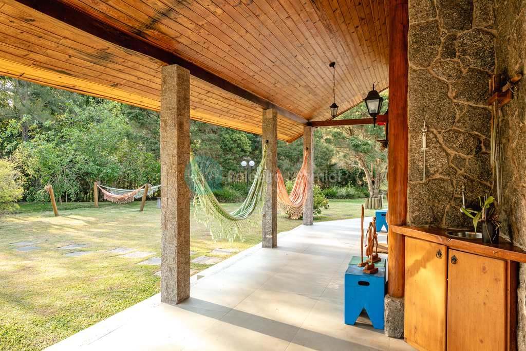 Casa de Condomínio em Santo Antônio do Pinhal, no bairro Condominio Country Club