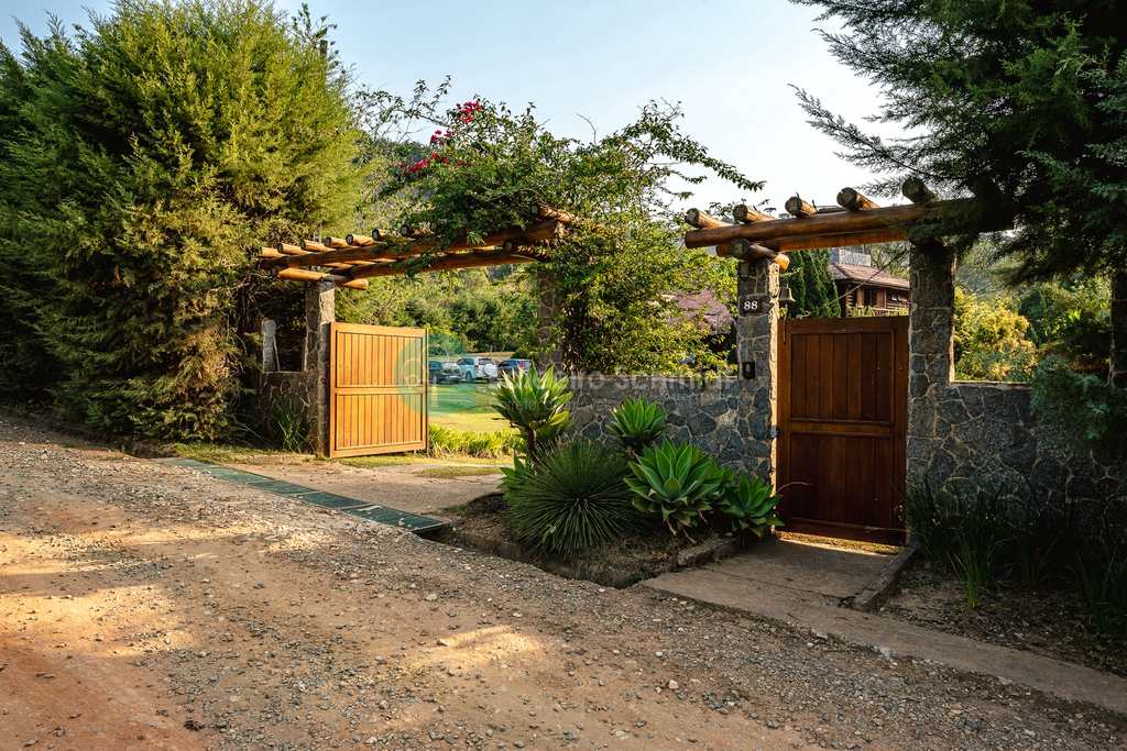 Casa de Condomínio em Santo Antônio do Pinhal, no bairro Condominio Country Club