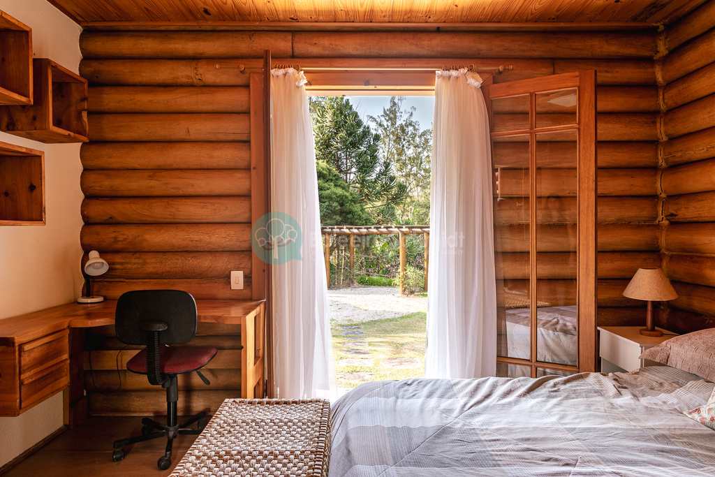 Casa de Condomínio em Santo Antônio do Pinhal, no bairro Condominio Country Club