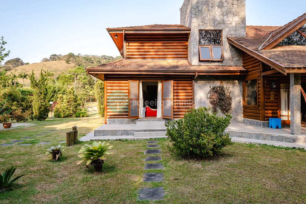 Casa de Condomínio em Santo Antônio do Pinhal, no bairro Condominio Country Club