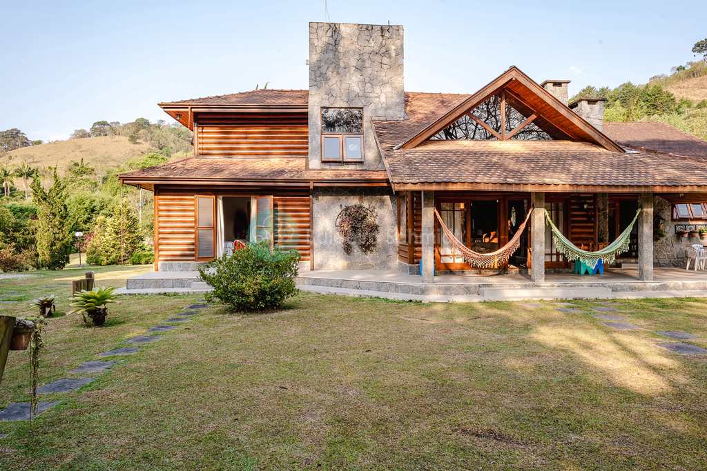 Casa de Condomínio em Santo Antônio do Pinhal, no bairro Condominio Country Club