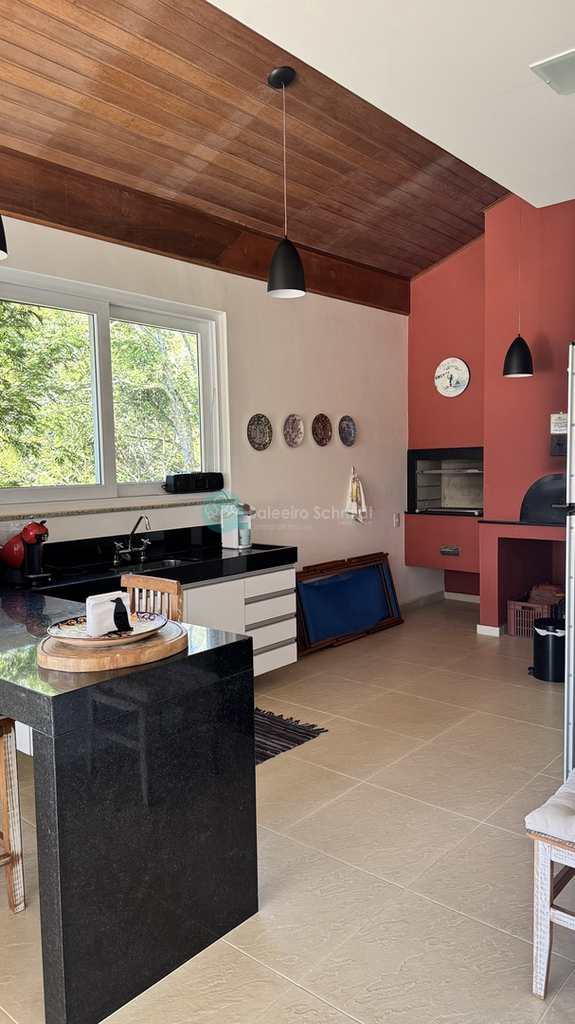 Casa de Condomínio em Santo Antônio do Pinhal, no bairro 11 Km do Centro
