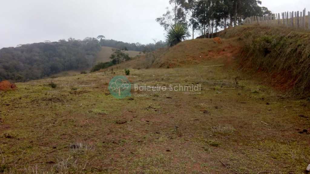 Sítio em Santo Antônio do Pinhal, no bairro Proximo Ao Centro