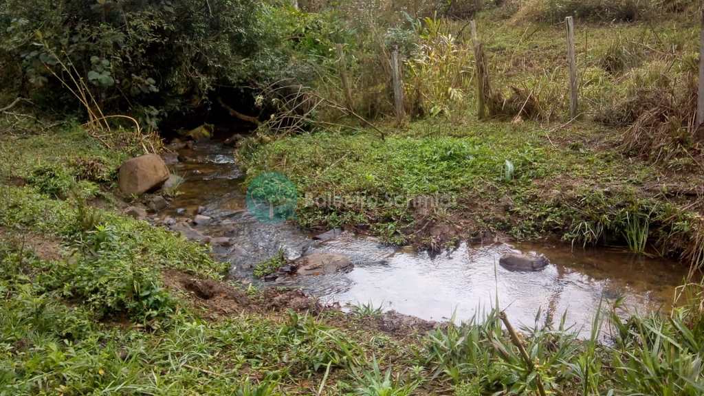 Sítio em Santo Antônio do Pinhal, no bairro Proximo Ao Centro