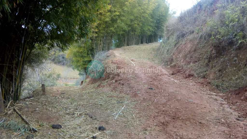Sítio em Santo Antônio do Pinhal, no bairro Proximo Ao Centro