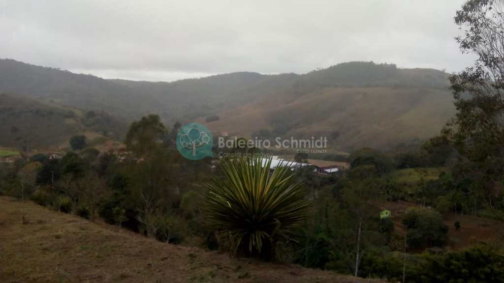 Sítio em Santo Antônio do Pinhal, no bairro Proximo Ao Centro