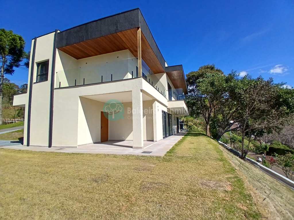 Casa de Condomínio em Santo Antônio do Pinhal, no bairro 11 Km do Centro