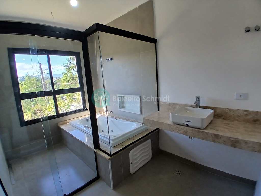 Casa de Condomínio em Santo Antônio do Pinhal, no bairro 11 Km do Centro