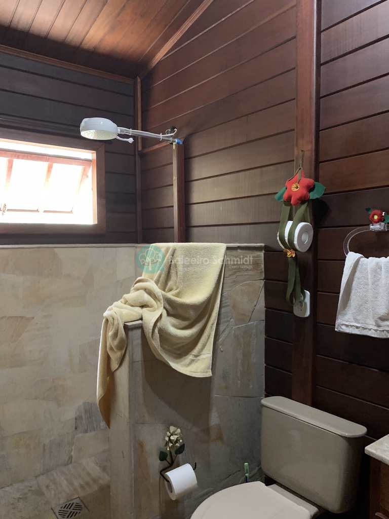 Casa em Santo Antônio do Pinhal, no bairro Centro