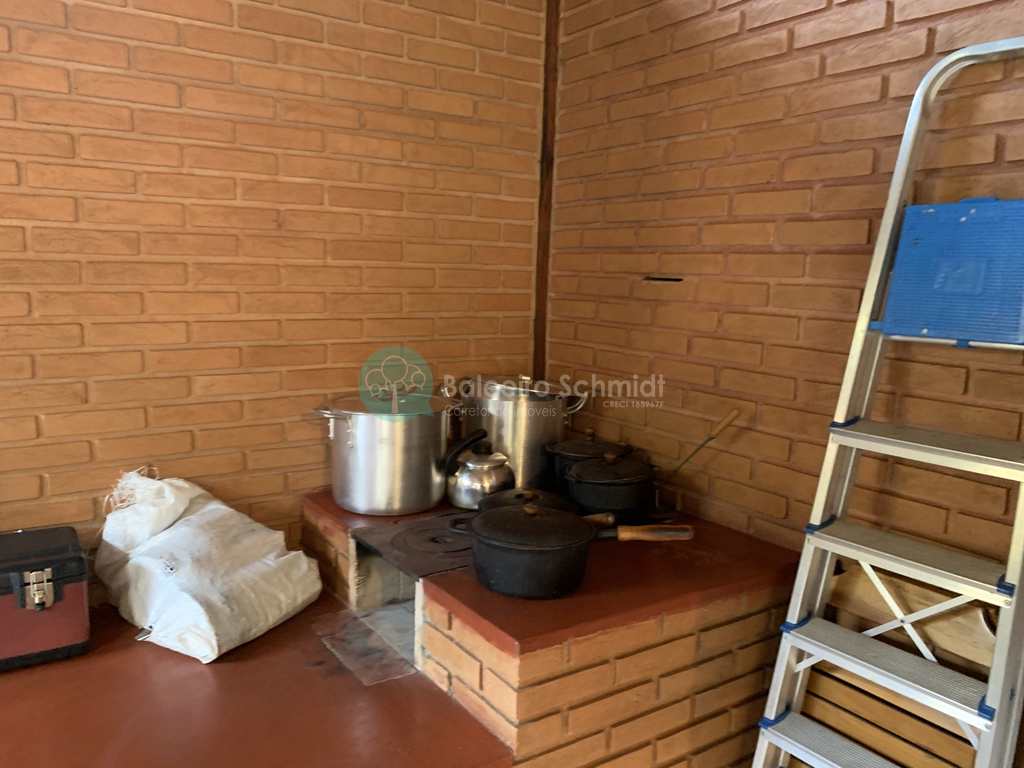 Casa em Santo Antônio do Pinhal, no bairro Centro