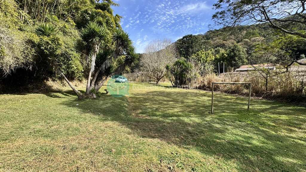 Terreno em Santo Antônio do Pinhal, no bairro Proximo Ao Centro