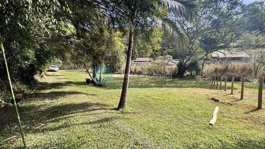 Terreno em Santo Antônio do Pinhal, no bairro Proximo Ao Centro