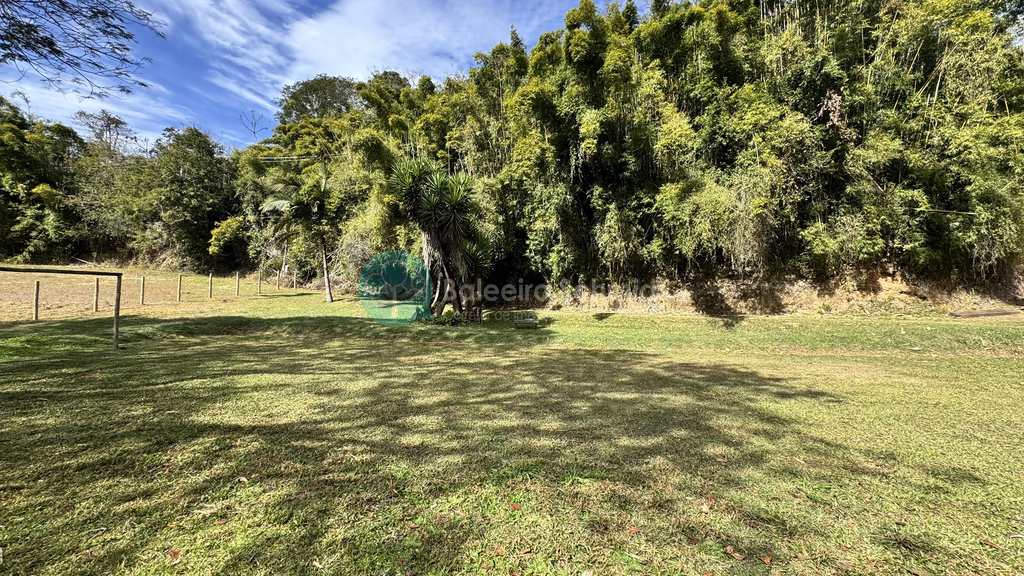 Terreno em Santo Antônio do Pinhal, no bairro Proximo Ao Centro
