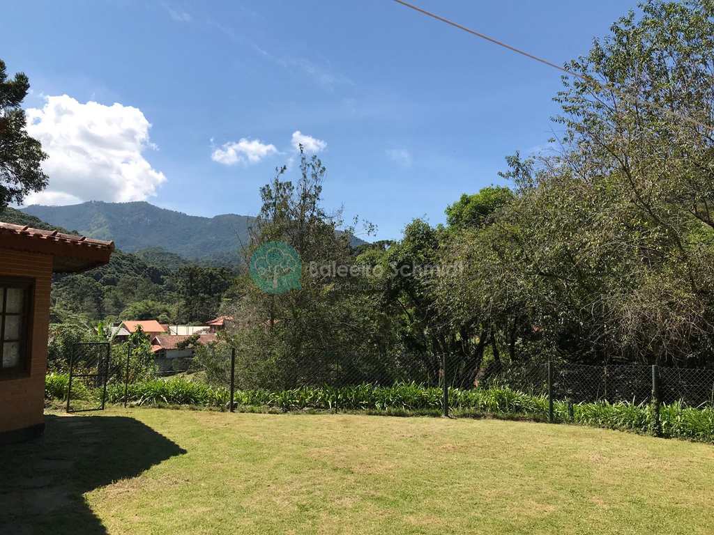 Casa em Santo Antônio do Pinhal, no bairro Aprox 2 Km do Centro