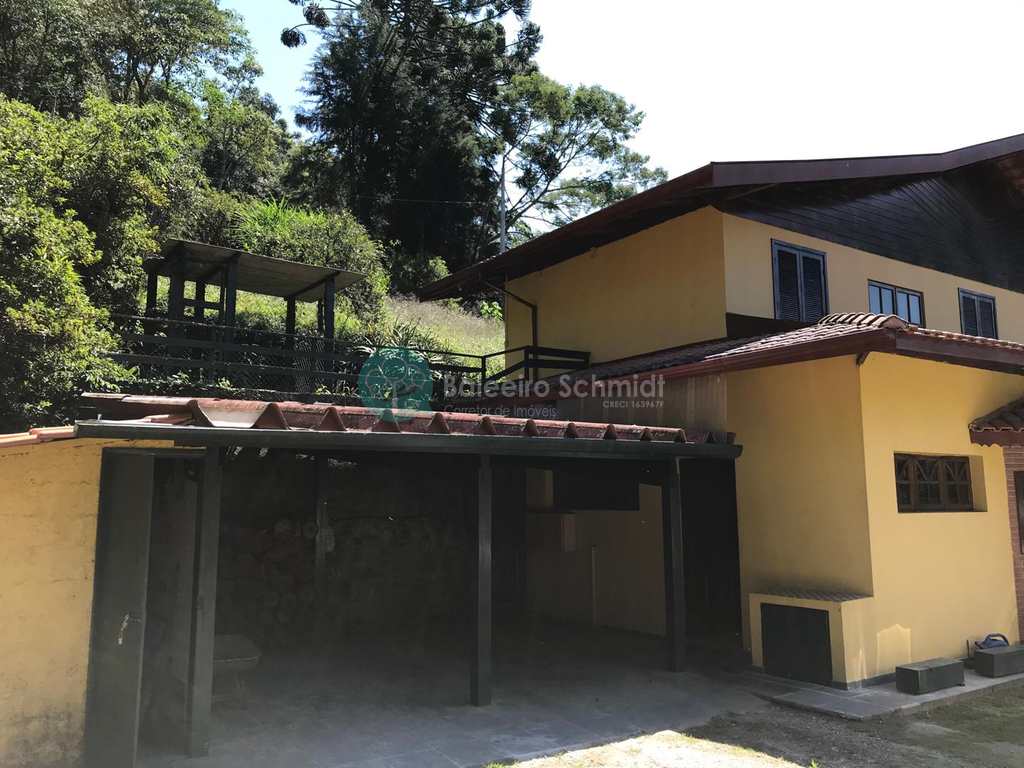 Casa em Santo Antônio do Pinhal, no bairro Aprox 2 Km do Centro