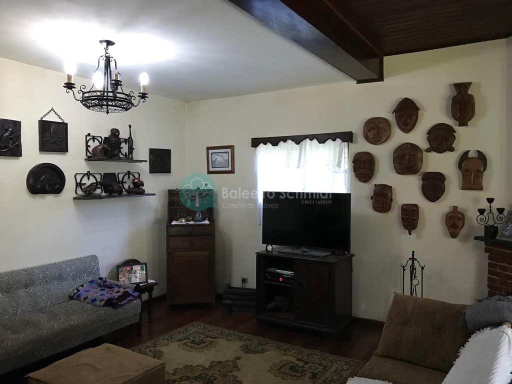 Casa em Santo Antônio do Pinhal, no bairro Aprox 2 Km do Centro