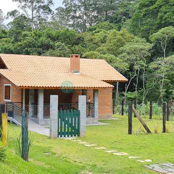 Casa em Santo Antônio do Pinhal, bairro Centro