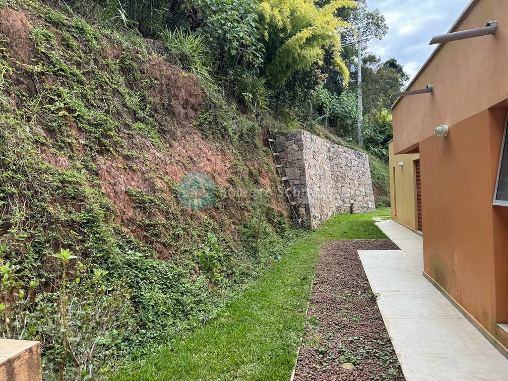 Casa em Santo Antônio do Pinhal, no bairro Zona Rural
