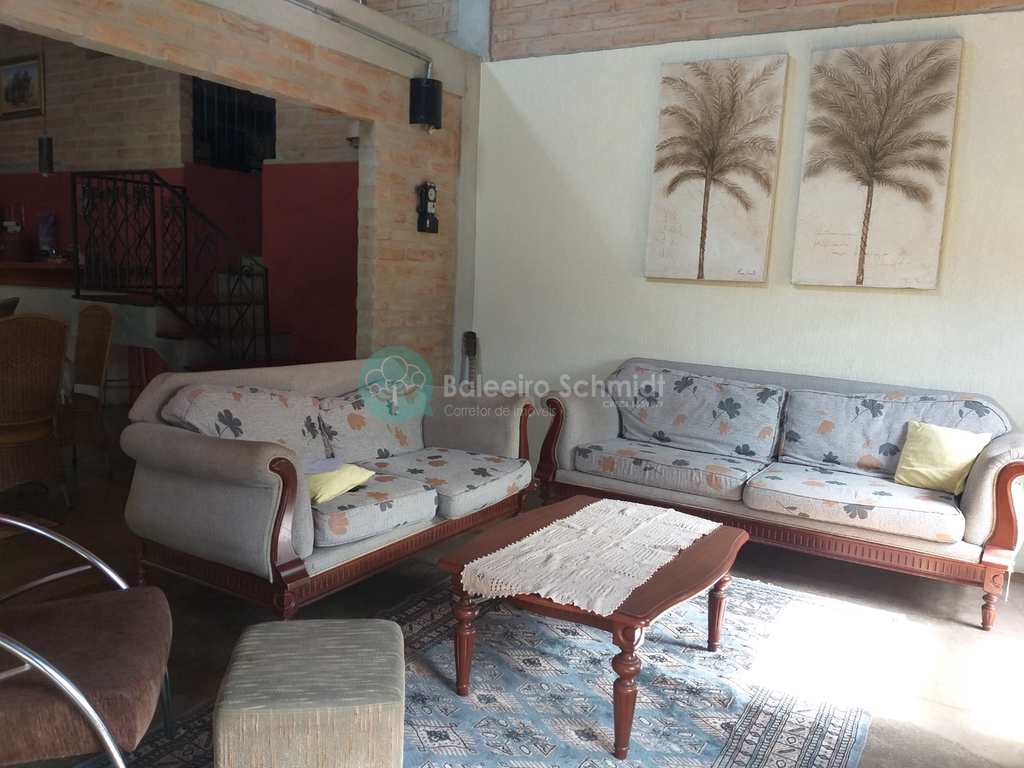 Casa em Santo Antônio do Pinhal, no bairro Aprox 2 Km do Centro