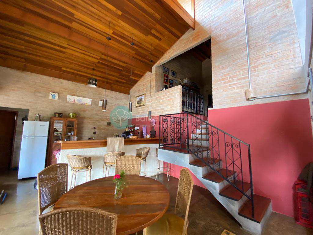 Casa em Santo Antônio do Pinhal, no bairro Aprox 2 Km do Centro