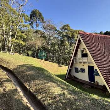 Casa em Santo Antônio do Pinhal, bairro Aprox 3 Km do Centro