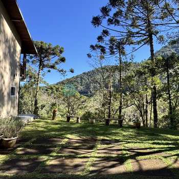 Casa de Condomínio em Santo Antônio do Pinhal, bairro Aprox 3 Km do Centro