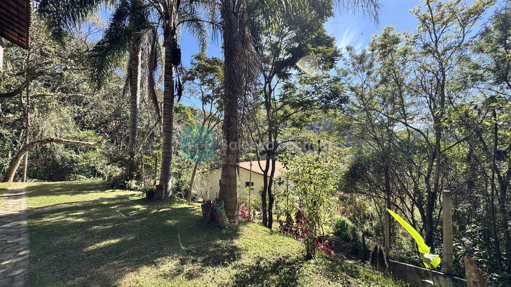 Casa em Santo Antônio do Pinhal, no bairro 10 Km do Centro