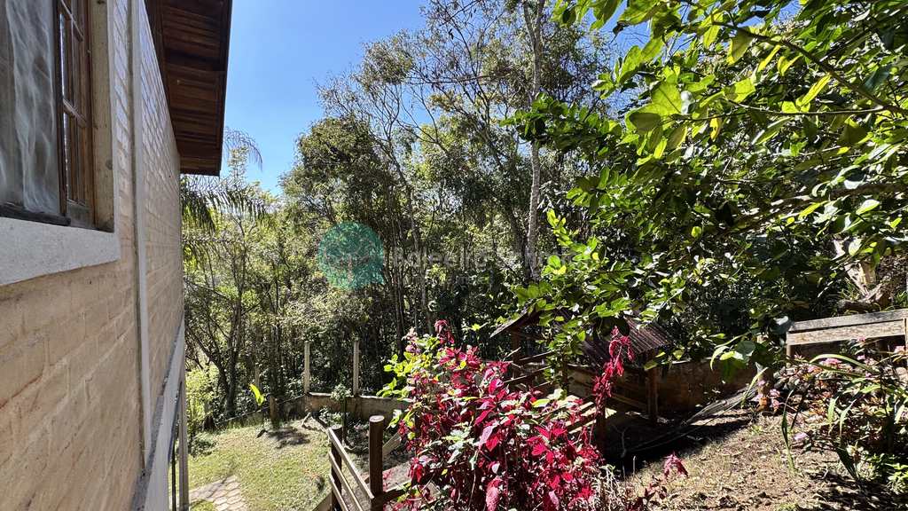 Casa em Santo Antônio do Pinhal, no bairro 10 Km do Centro