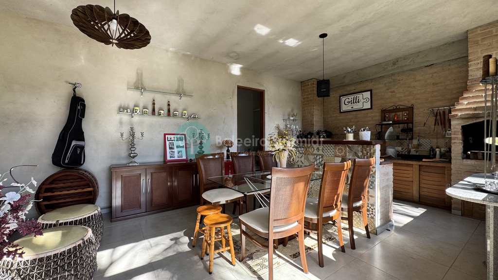 Casa em Santo Antônio do Pinhal, no bairro 10 Km do Centro