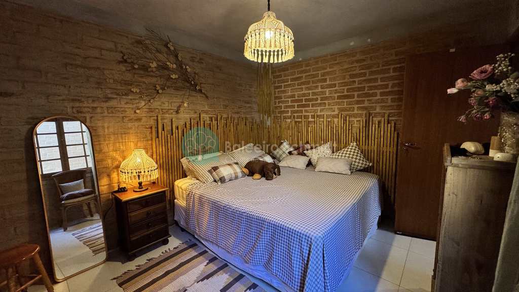 Casa em Santo Antônio do Pinhal, no bairro 10 Km do Centro