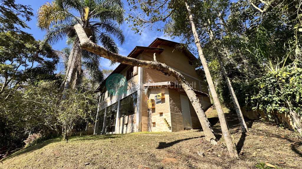 Casa em Santo Antônio do Pinhal, no bairro 10 Km do Centro